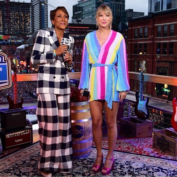 Retrofete GABRIELLE SEQUIN ROBE - Picture 4 of 16